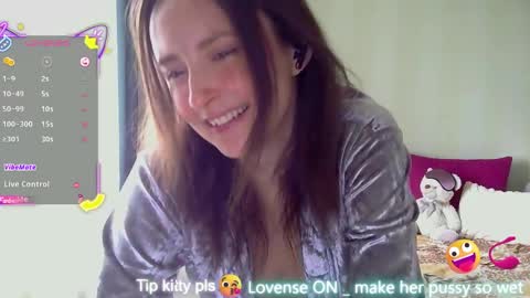 Snapshot of lilyxsky chatting on 10, 4, 2026 LilyXSky online show from 10, 4, 2026