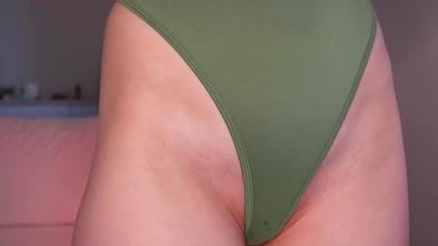 Snapshot of limy_sweet chatting on 8, 2, 2025 limy_sweet online show from 8, 2, 2025