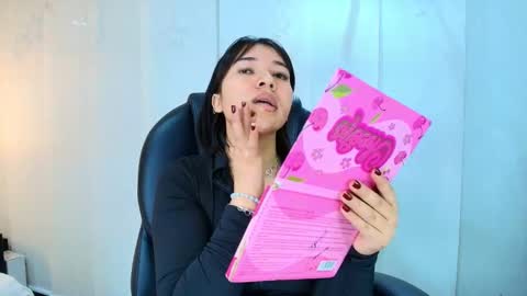  Lina Bedoya  online show from 26, 11, 2025