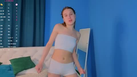 Snapshot of lina_massey chatting on 17, 5, 2026 lina_massey online show from 17, 5, 2026