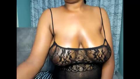 Snapshot of lina_sexy58 chatting on 9, 1, 2026 lina sexy58 online show from 9, 1, 2026