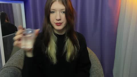 Snapshot of lina_vi chatting on 19, 12, 2024 Lina online show from 19, 12, 2024