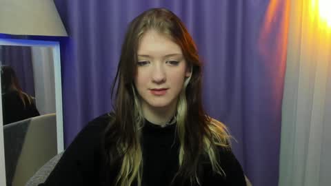 Snapshot of lina_vi chatting on 20, 12, 2024 Lina online show from 20, 12, 2024