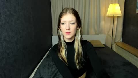 Snapshot of lina_vi chatting on 23, 12, 2024 Lina online show from 23, 12, 2024