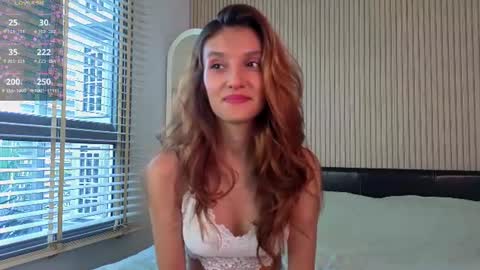 Snapshot of linaage chatting on 13, 6, 2026 Lina online show from 13, 6, 2026