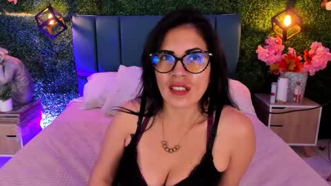 Snapshot of linagh chatting on 22, 11, 2025 Lina online show from 22, 11, 2025