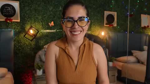 Snapshot of linagh chatting on 18, 12, 2025 Lina online show from 18, 12, 2025