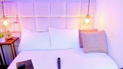 LinaGlam online show from 18, 2, 2025