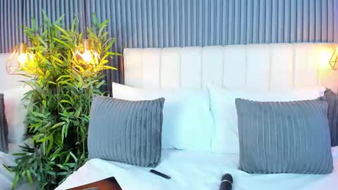 LinaGlam online show from 20, 10, 2025