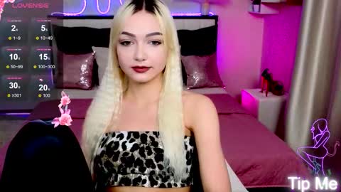 I am Lina online show from 13, 9, 2025