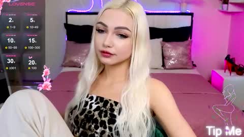 I am Lina online show from 23, 9, 2025