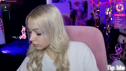 I am Lina online show from 13, 4, 2026