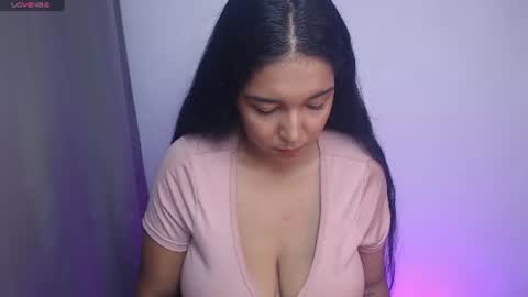 lincy_honeyy online show from 2, 7, 2026