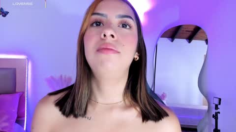 Lincy Rios  online show from 25, 1, 2025