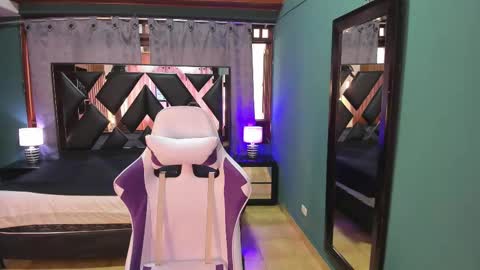 Snapshot of linda4petite chatting on 25, 2, 2025 Linda online show from 25, 2, 2025