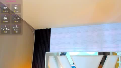 Snapshot of linda4petite chatting on 18, 11, 2025 Linda online show from 18, 11, 2025