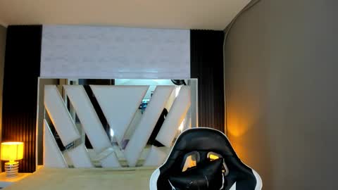 Snapshot of linda4petite chatting on 21, 3, 2026 Linda online show from 21, 3, 2026