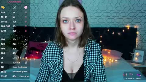 Snapshot of linda__bryant chatting on 2, 2, 2025 Linda GMT2 Mon Tu Fri Sa Su 0300am-1000 am online show from 2, 2, 2025