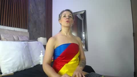 Snapshot of linda_cabal chatting on 3, 7, 2026 linda cabal online show from 3, 7, 2026