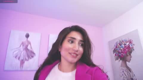 Maria Paula online show from 4, 10, 2025
