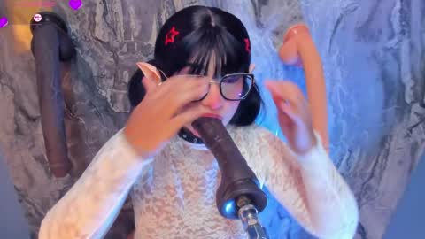 Snapshot of linda_sofi__ chatting on 9, 4, 2026 linda_sofi__ online show from 9, 4, 2026