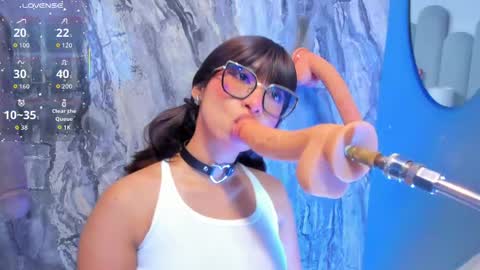 Snapshot of linda_sofi__ chatting on 23, 4, 2026 linda_sofi__ online show from 23, 4, 2026