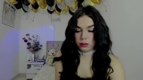 Snapshot of linda_zaam8386 chatting on 3, 2, 2025 online show from 3, 2, 2025