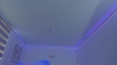 Snapshot of linda_zaam8386 chatting on 10, 3, 2025 online show from 10, 3, 2025