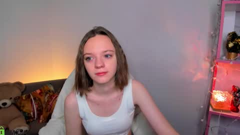 Snapshot of lindaa_bell chatting on 22, 12, 2025 My real name is Olivia online show from 22, 12, 2025
