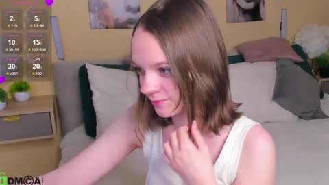 Snapshot of lindaa_bell chatting on 17, 3, 2026 My real name is Olivia online show from 17, 3, 2026