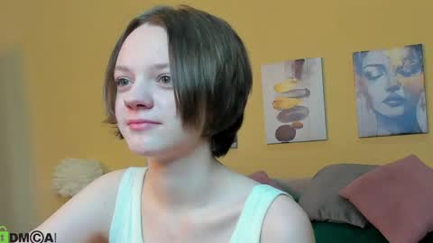 Snapshot of lindaa_bell chatting on 11, 4, 2026 My real name is Olivia online show from 11, 4, 2026