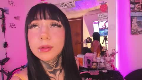 Snapshot of lindaa_miller chatting on 2, 3, 2026 linda miller online show from 2, 3, 2026