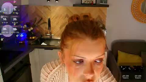 Snapshot of lindacrystalofc chatting on 14, 6, 2026 happy new year online show from 14, 6, 2026