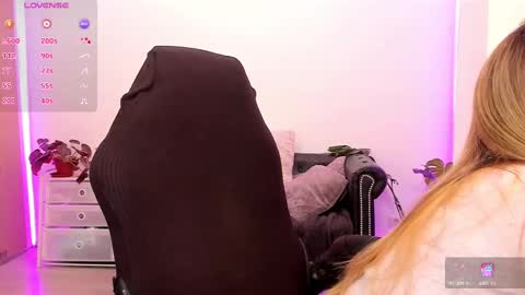 Linda  --  online show from 11, 3, 2025