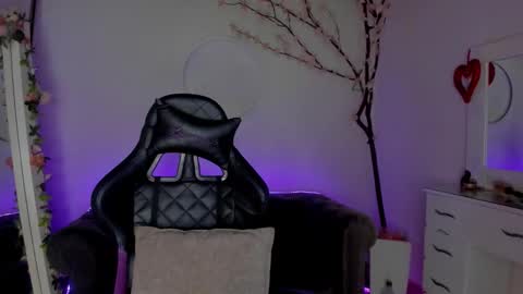 Lindsay    online show from 12, 1, 2026