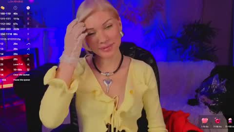 Snapshot of lindsi_luvviv chatting on 27, 4, 2026 lindsi_luvviv online show from 27, 4, 2026