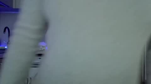 Snapshot of lindsisecret chatting on 17, 4, 2026 Anna online show from 17, 4, 2026