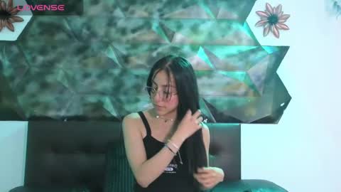 Snapshot of ling_ling24 chatting on 11, 1, 2025 ling ling24 online show from 11, 1, 2025