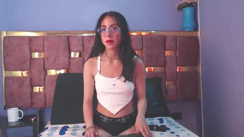 Snapshot of ling_ling24 chatting on 26, 2, 2025 ling ling24 online show from 26, 2, 2025