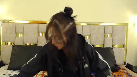 Snapshot of ling_ling24 chatting on 11, 3, 2025 ling ling24 online show from 11, 3, 2025