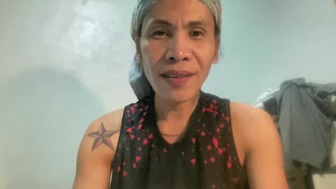 Snapshot of lingkure_69ts chatting on 17, 2, 2025 weng bustamante online show from 17, 2, 2025