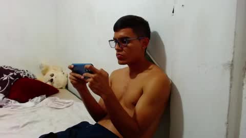 Snapshot of lion_grr chatting on 5, 5, 2026 lion_grr online show from 5, 5, 2026