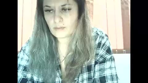 Snapshot of lionessmom chatting on 13, 11, 2025 lionessmom online show from 13, 11, 2025