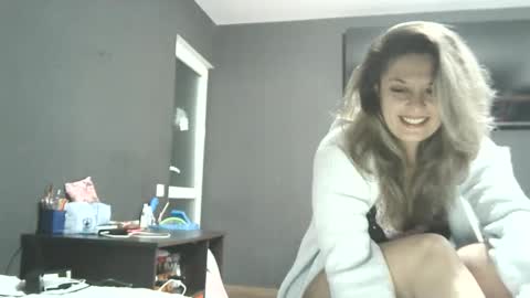 Snapshot of lionessmom chatting on 2, 3, 2026 lionessmom online show from 2, 3, 2026