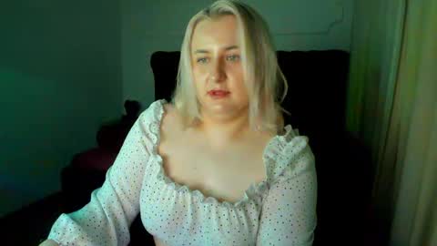 Snapshot of lioraardyn chatting on 2, 4, 2026 LioraArdyn online show from 2, 4, 2026