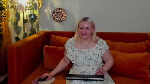 Snapshot of lioraardyn chatting on 10, 4, 2026 LioraArdyn online show from 10, 4, 2026