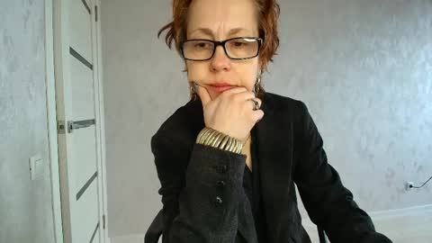 Snapshot of lioraweiss chatting on 18, 4, 2026 Liora Weiss online show from 18, 4, 2026