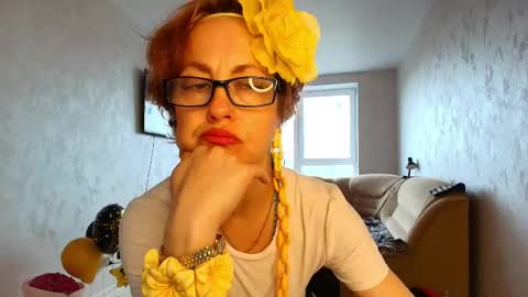 Snapshot of lioraweiss chatting on 13, 5, 2026 Liora Weiss online show from 13, 5, 2026