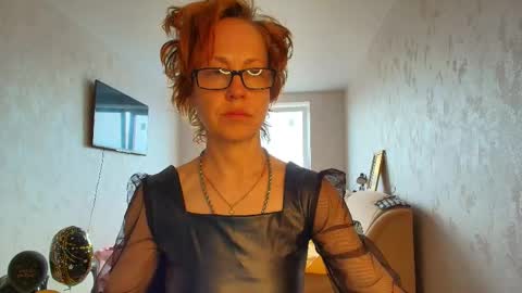 Snapshot of lioraweiss chatting on 19, 5, 2026 Liora Weiss online show from 19, 5, 2026