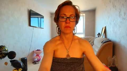 Snapshot of lioraweiss chatting on 23, 5, 2026 Liora Weiss online show from 23, 5, 2026
